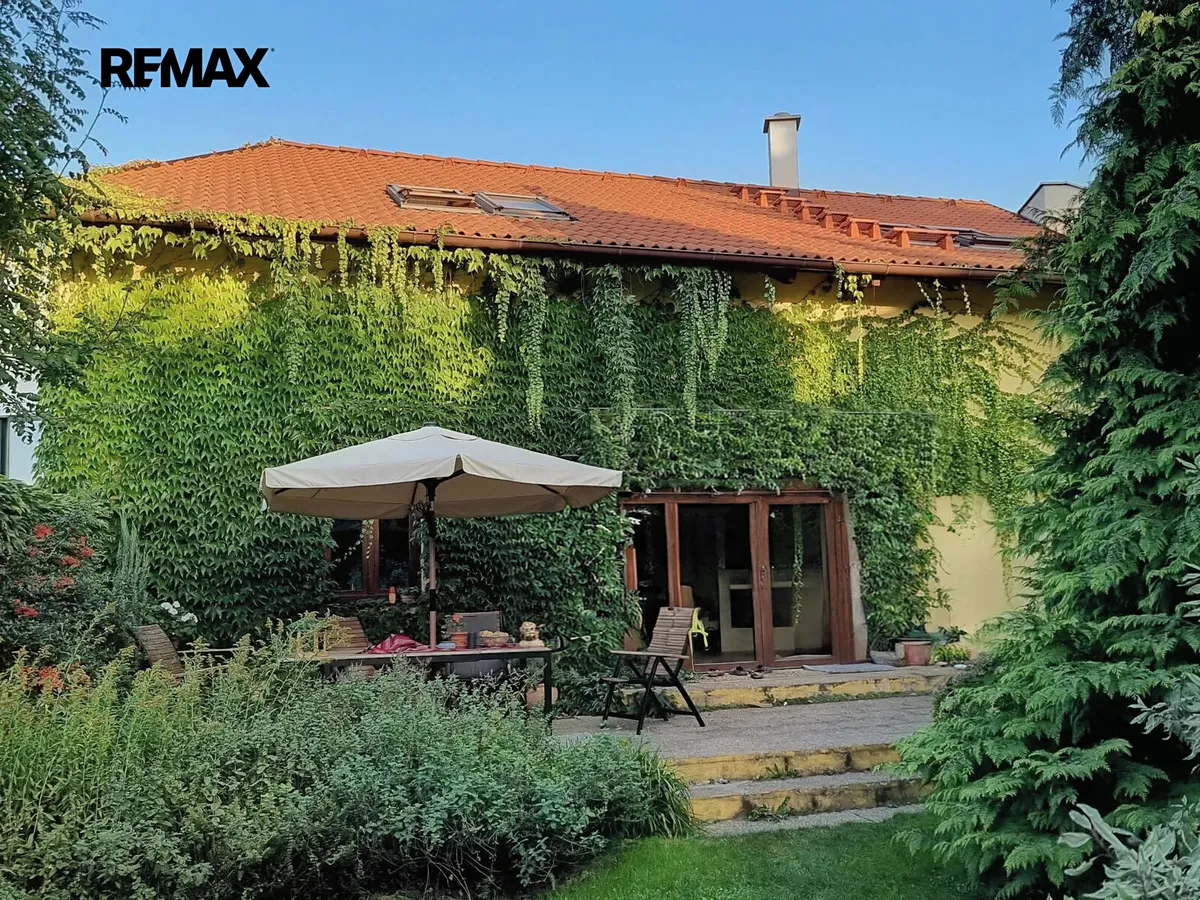Prodej rodinného domu 190 m², pozemek 830 m²